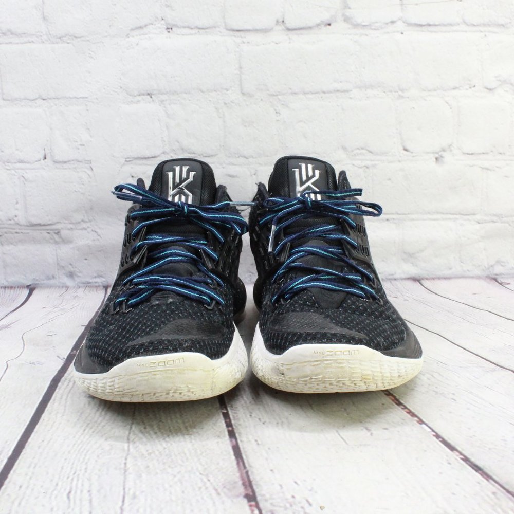 NIKE Kyrie Low 2 Black Metallic Silver Shoes Athletic Sneakers Size US 8 - Picture 4 of 9